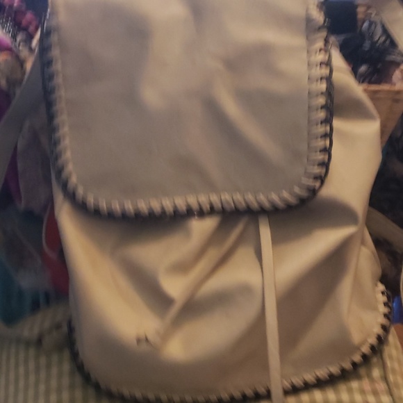 Purses - Picture 6 of 6